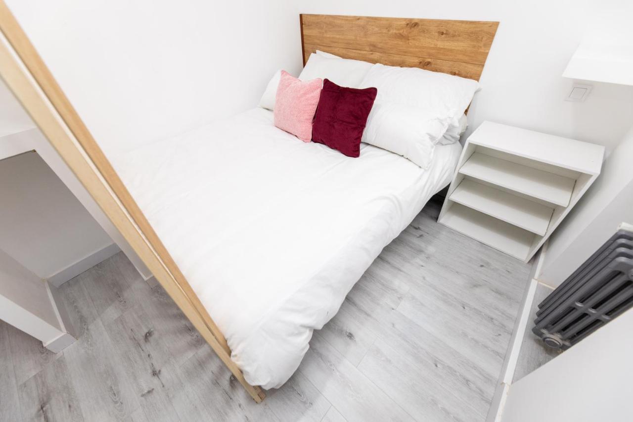 Los Apartamentos Jacinto Benavente Centro マドリード エクステリア 写真