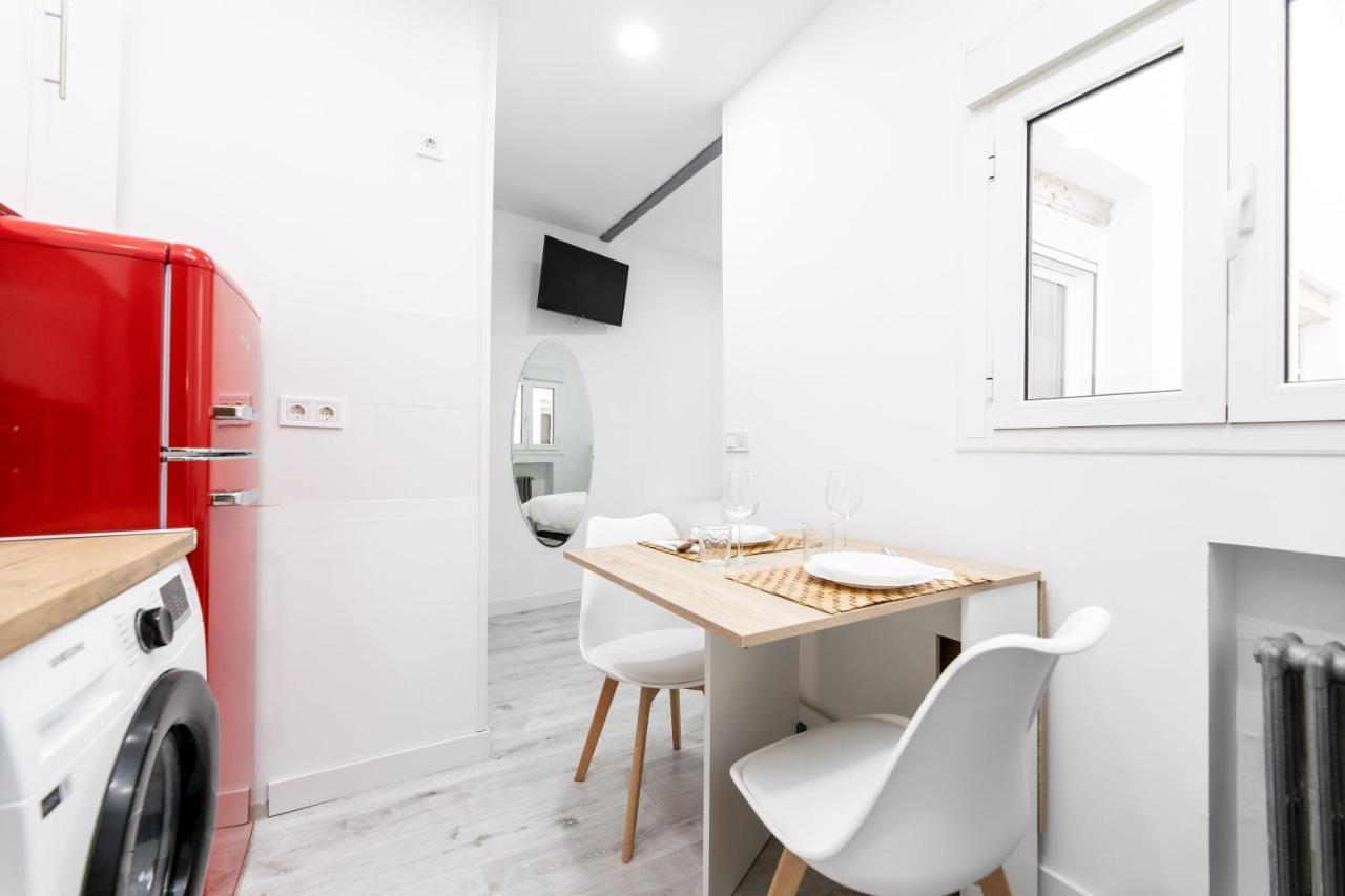 Los Apartamentos Jacinto Benavente Centro マドリード エクステリア 写真