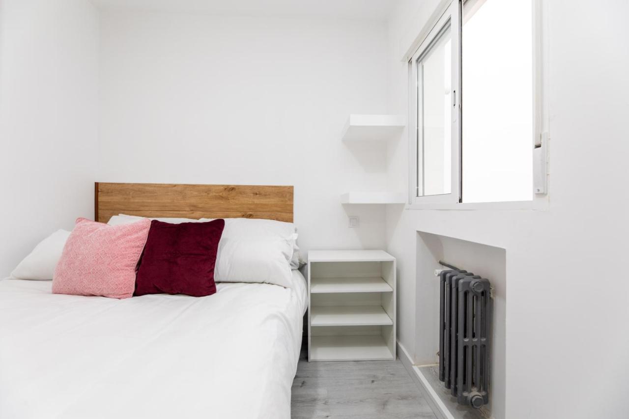 Los Apartamentos Jacinto Benavente Centro マドリード エクステリア 写真