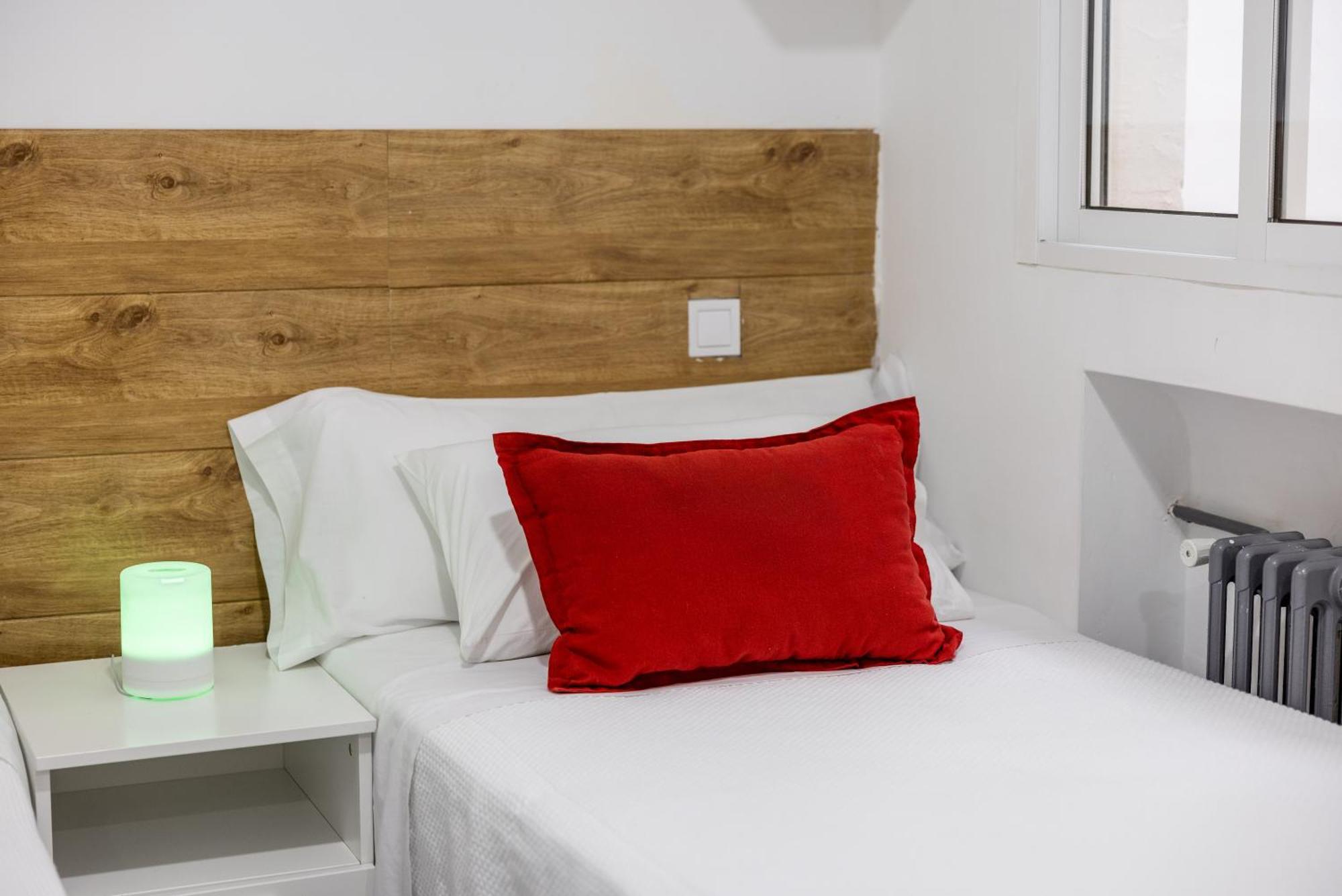Los Apartamentos Jacinto Benavente Centro マドリード エクステリア 写真
