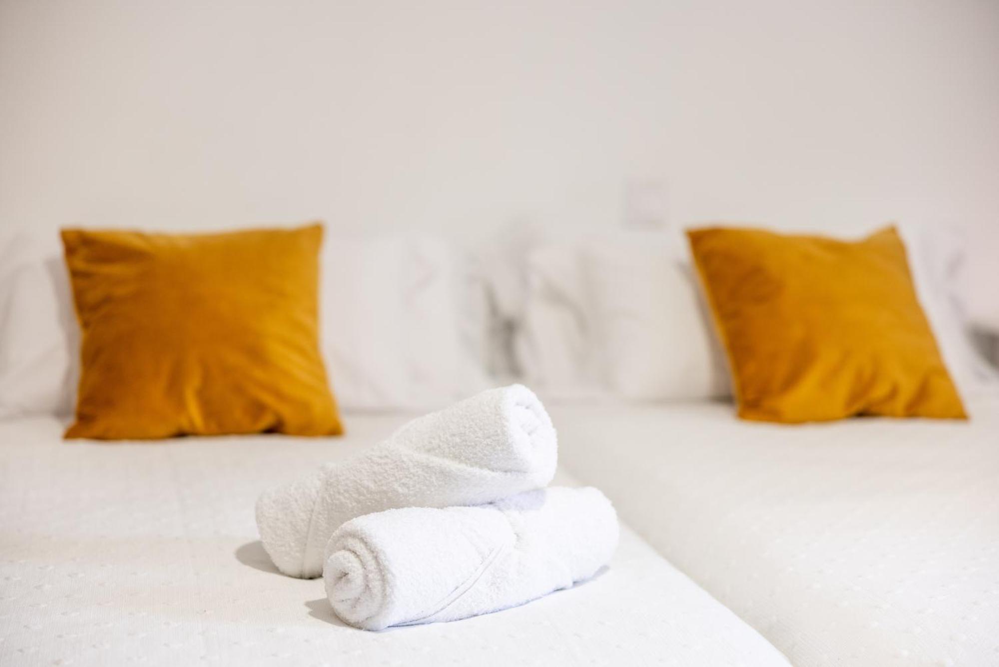 Los Apartamentos Jacinto Benavente Centro マドリード エクステリア 写真