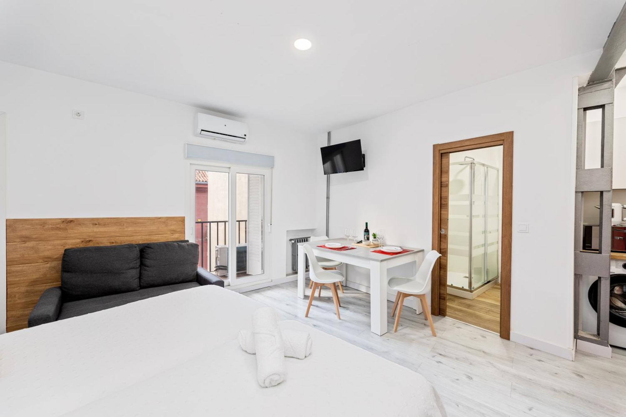 Los Apartamentos Jacinto Benavente Centro マドリード エクステリア 写真