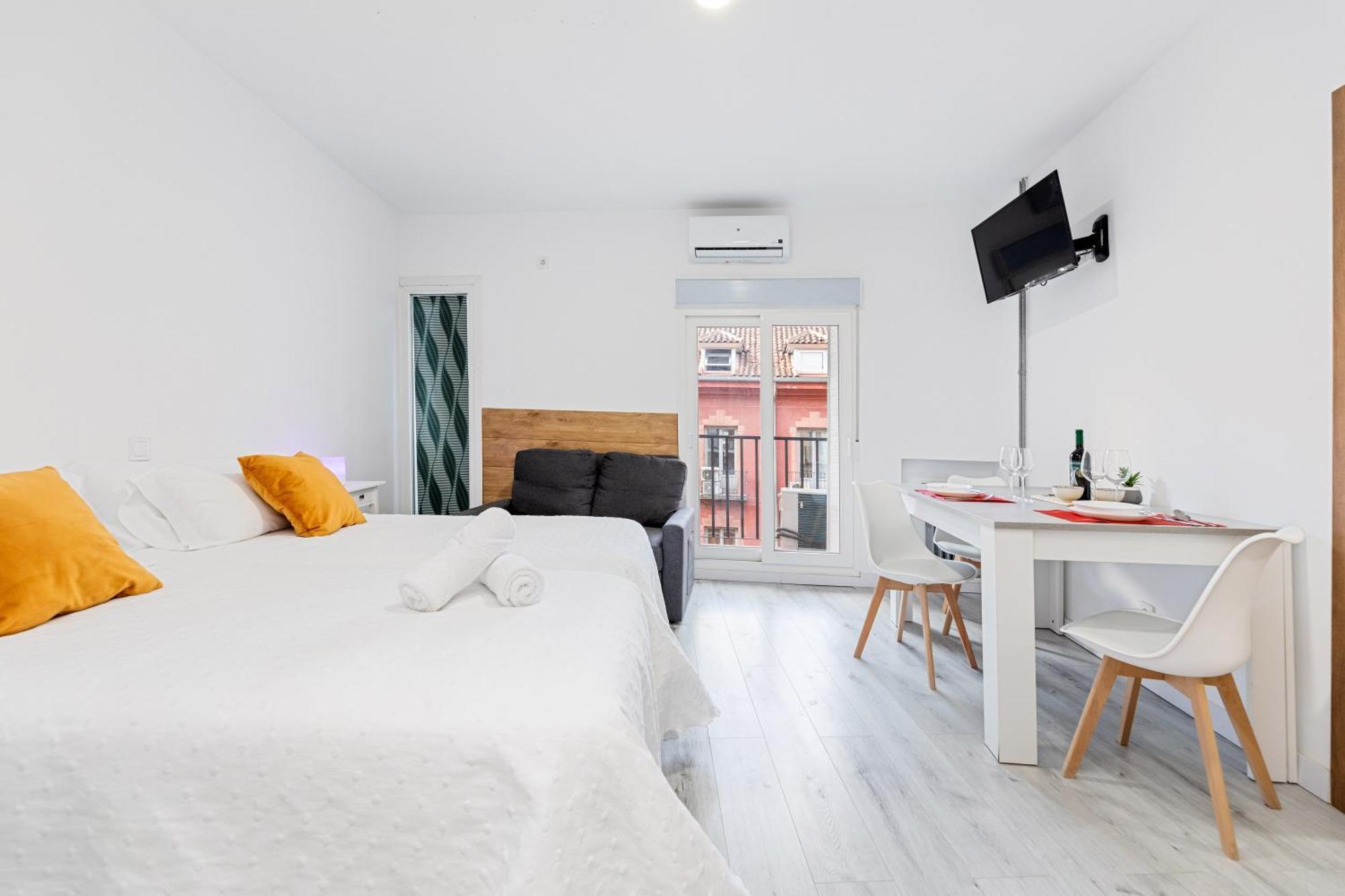 Los Apartamentos Jacinto Benavente Centro マドリード エクステリア 写真